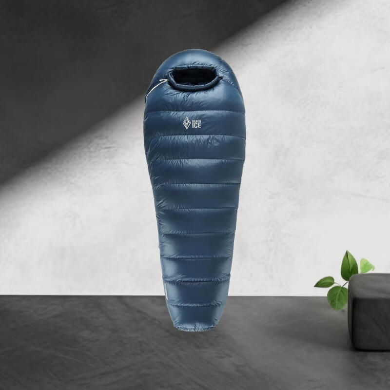 Black Ice G700 Goose Down Sleeping Bag